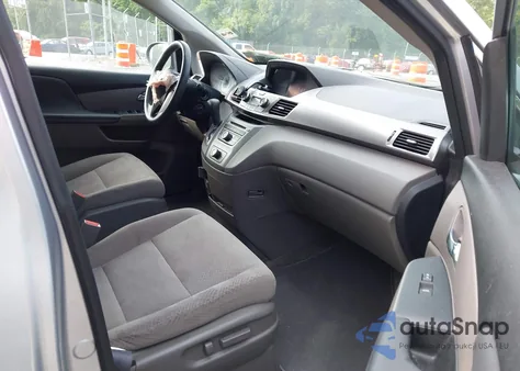 2015 Honda Odyssey Lx z USA, uszkodzony, nr VIN 5FNRL5H2XFB002639